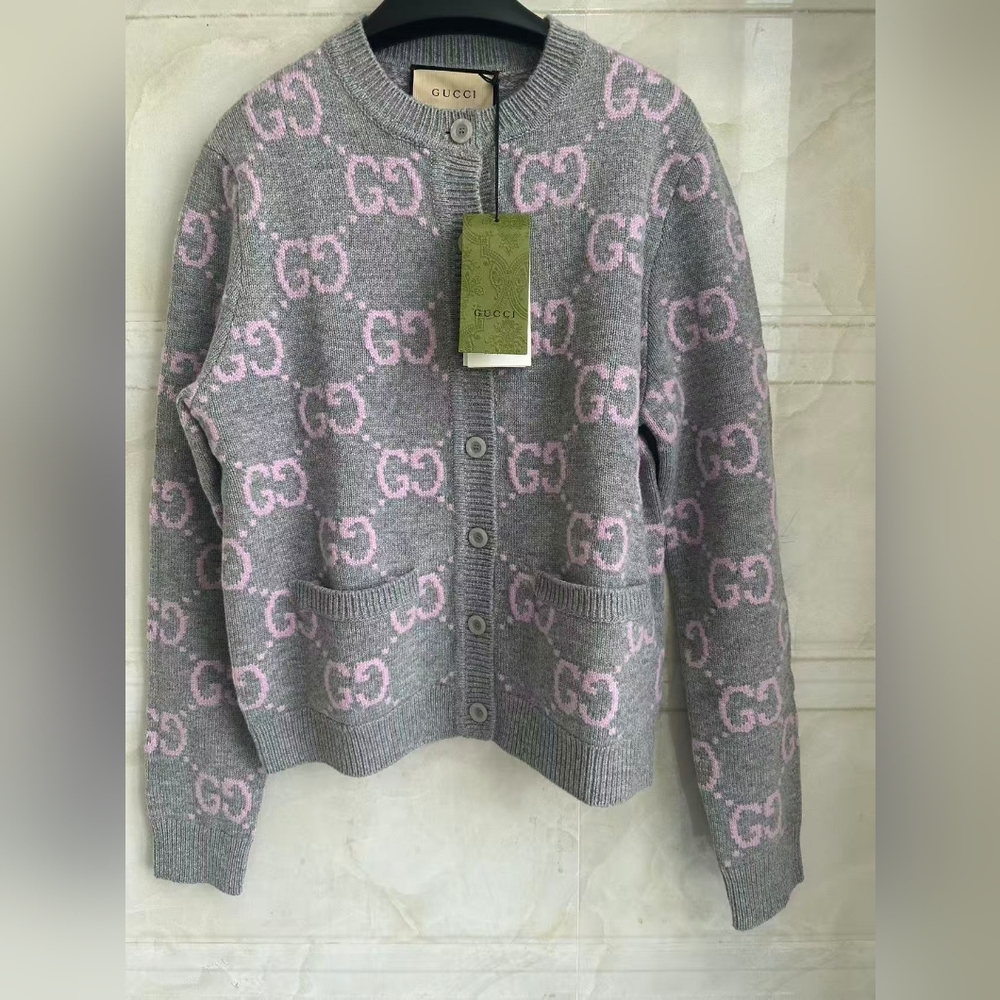 Gucci logo cardigan sweater